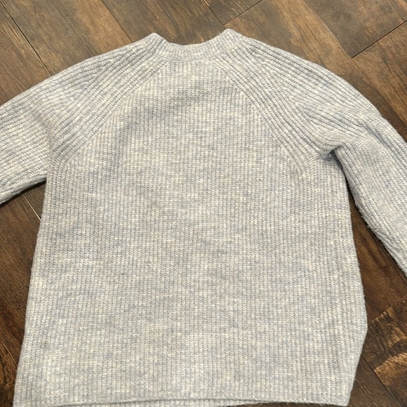 Evereve light heathered blue sweater - Picture 3 of 3
